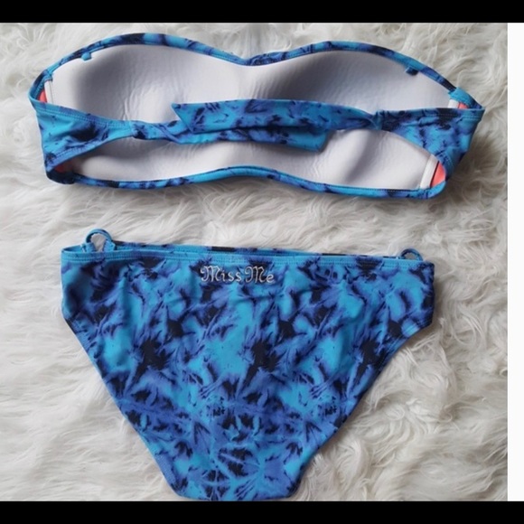 Miss Me Bikini - Picture 2 of 3